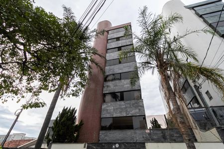 Apartamento à venda com 171m², 4 quartos e 3 vagas Apartamento à venda com 171m², 4 quartos e 3 vagasFachada