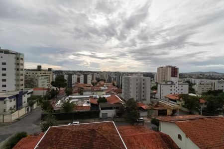 Apartamento à venda com 171m², 4 quartos e 3 vagas Apartamento à venda com 171m², 4 quartos e 3 vagasQuarto - Vista