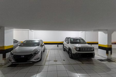 Apartamento à venda com 171m², 4 quartos e 3 vagas Apartamento à venda com 171m², 4 quartos e 3 vagasGaragem