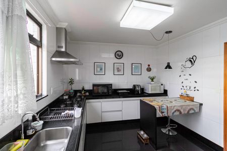 Apartamento à venda com 171m², 4 quartos e 3 vagas Apartamento à venda com 171m², 4 quartos e 3 vagasCozinha