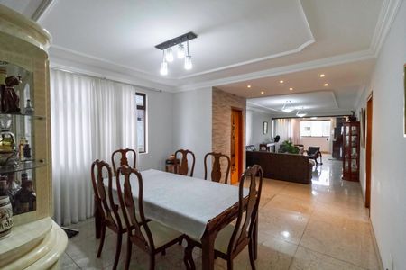 Apartamento à venda com 171m², 4 quartos e 3 vagas Apartamento à venda com 171m², 4 quartos e 3 vagasSala