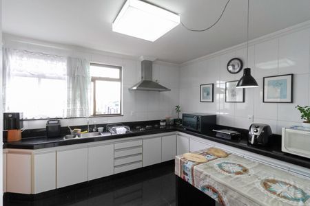 Apartamento à venda com 171m², 4 quartos e 3 vagas Apartamento à venda com 171m², 4 quartos e 3 vagasCozinha