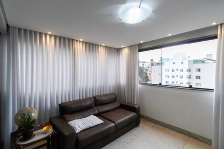 Apartamento à venda com 171m², 4 quartos e 3 vagas Apartamento à venda com 171m², 4 quartos e 3 vagasVaranda da sala