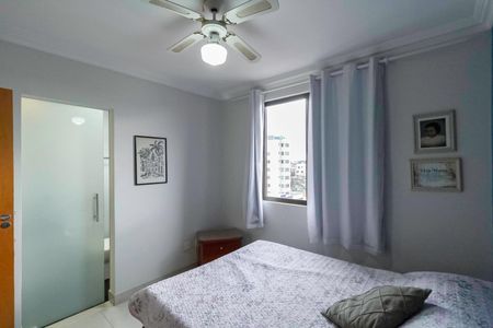 Apartamento à venda com 171m², 4 quartos e 3 vagas Apartamento à venda com 171m², 4 quartos e 3 vagasSemi suíte