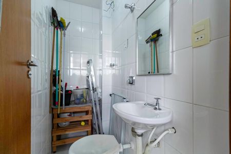 Apartamento à venda com 171m², 4 quartos e 3 vagas Apartamento à venda com 171m², 4 quartos e 3 vagasBanheiro de serviço