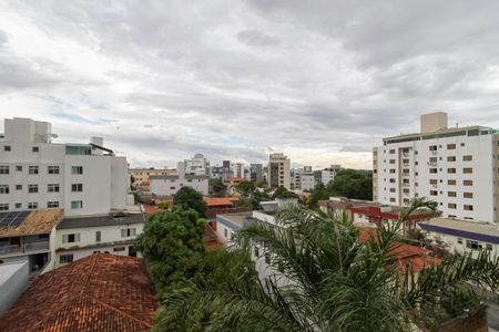 Apartamento à venda com 171m², 4 quartos e 3 vagas Apartamento à venda com 171m², 4 quartos e 3 vagasVaranda da sala - Vista