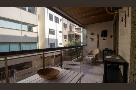 Apartamento para alugar com 75m², 2 quartos e 2 vagas Apartamento para alugar com 75m², 2 quartos e 2 vagasVaranda