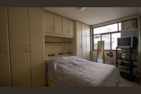 Apartamento para alugar com 75m², 2 quartos e 2 vagas Apartamento para alugar com 75m², 2 quartos e 2 vagasSuíte