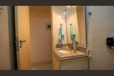 Apartamento para alugar com 75m², 2 quartos e 2 vagas Apartamento para alugar com 75m², 2 quartos e 2 vagasBanheiro Social