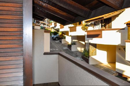 Casa de condomínio à venda com 146m², 3 quartos e 1 vaga Casa de condomínio à venda com 146m², 3 quartos e 1 vagaVaranda do Quarto