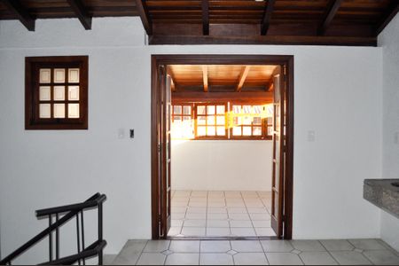 Casa de condomínio à venda com 146m², 3 quartos e 1 vaga Casa de condomínio à venda com 146m², 3 quartos e 1 vagaHall