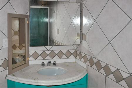 Casa de condomínio à venda com 146m², 3 quartos e 1 vaga Casa de condomínio à venda com 146m², 3 quartos e 1 vagaBanheiro