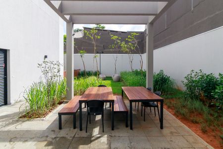 Studio à venda com 25m², 0 quarto e sem vaga Studio à venda com 25m², 0 quarto e sem vagaÁrea comum - Churrasqueira