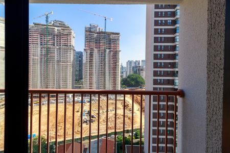 Studio à venda com 25m², 0 quarto e sem vaga Studio à venda com 25m², 0 quarto e sem vagaVaranda