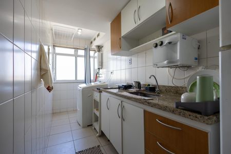 Apartamento à venda com 67m², 2 quartos e 1 vaga Apartamento à venda com 67m², 2 quartos e 1 vagaCozinha