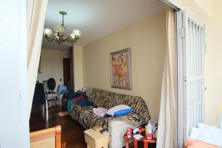 Apartamento à venda com 88m², 3 quartos e 1 vagaVaranda