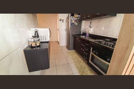 Apartamento à venda com 60m², 2 quartos e 1 vaga Apartamento à venda com 60m², 2 quartos e 1 vagaCozinha