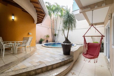 Casa à venda com 430m², 4 quartos e 4 vagasArea Externa