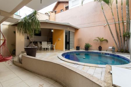 Casa à venda com 430m², 4 quartos e 4 vagasArea Externa