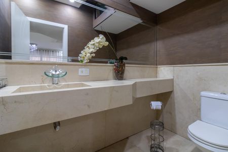 Casa à venda com 430m², 4 quartos e 4 vagasLavabo