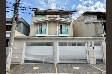 Casa à venda com 430m², 4 quartos e 4 vagasFachada