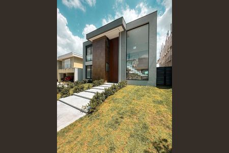 Casa de condomínio à venda com 604m², 4 quartos e 6 vagas
