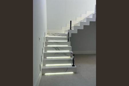 Casa de condomínio à venda com 604m², 4 quartos e 6 vagas