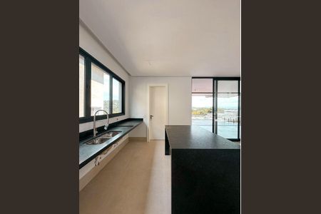 Casa de condomínio à venda com 604m², 4 quartos e 6 vagas