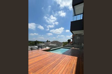 Casa de condomínio à venda com 604m², 4 quartos e 6 vagas