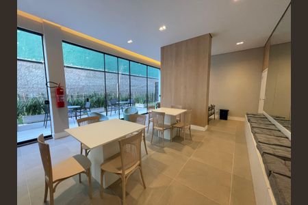 Apartamento à venda com 37m², 2 quartos e sem vaga Apartamento à venda com 37m², 2 quartos e sem vagaÁrea comum - Salão de festas