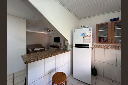Casa à venda com 100m², 3 quartos e 1 vaga Casa à venda com 100m², 3 quartos e 1 vagaCozinha