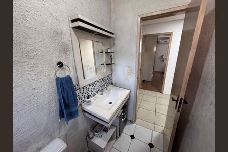 Casa à venda com 100m², 3 quartos e 1 vaga Casa à venda com 100m², 3 quartos e 1 vagaBanheiro Social