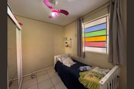 Casa à venda com 100m², 3 quartos e 1 vaga Casa à venda com 100m², 3 quartos e 1 vagaQuarto 1