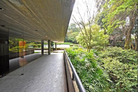 Casa à venda com 976m², 4 quartos e 5 vagas