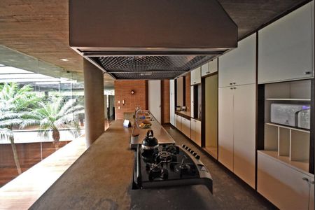 Casa à venda com 976m², 4 quartos e 5 vagas