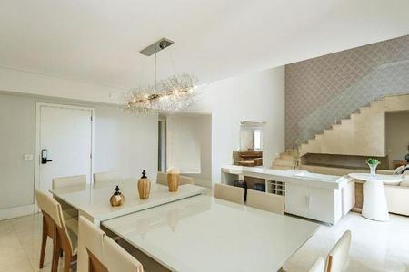 Apartamento à venda com 315m², 4 quartos e 5 vagas