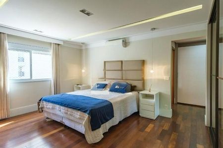 Apartamento à venda com 315m², 4 quartos e 5 vagas