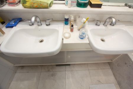 Apartamento à venda com 275m², 3 quartos e 4 vagasBanheiro da Suíte 3