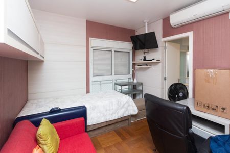 Apartamento à venda com 275m², 3 quartos e 4 vagasSuíte 1