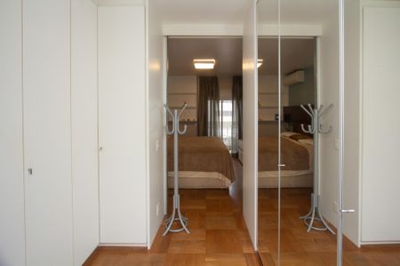 Apartamento à venda com 275m², 3 quartos e 4 vagasSuíte 3 closet