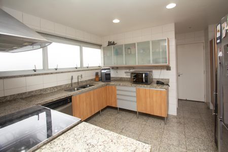 Apartamento à venda com 275m², 3 quartos e 4 vagasCozinha