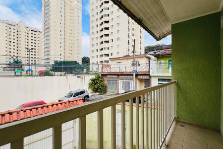 Casa à venda com 125m², 2 quartos e 3 vagas Casa à venda com 125m², 2 quartos e 3 vagasVaranda do Quarto