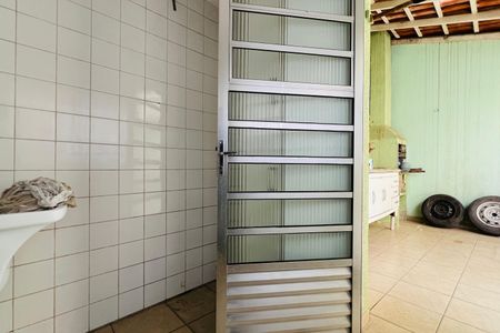 Casa à venda com 125m², 2 quartos e 3 vagas Casa à venda com 125m², 2 quartos e 3 vagasÁrea de Serviço