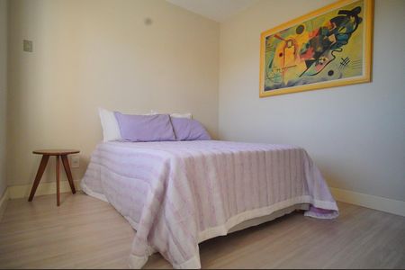 Casa à venda com 200m², 3 quartos e 2 vagasQuarto 1