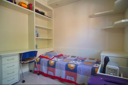 Casa à venda com 200m², 3 quartos e 2 vagasQuarto 2