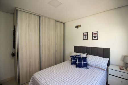 Apartamento à venda com 65m², 2 quartos e 1 vagaQuarto Suíte