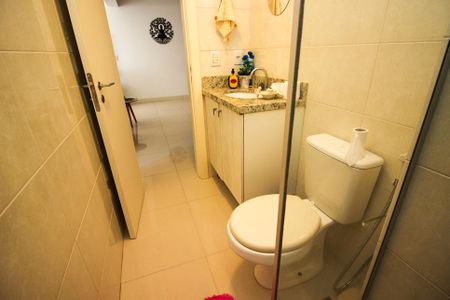 Apartamento à venda com 65m², 2 quartos e 1 vagaBanheiro Social