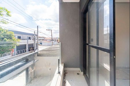 Casa à venda com 110m², 2 quartos e 2 vagas Casa à venda com 110m², 2 quartos e 2 vagasVaranda da Sala