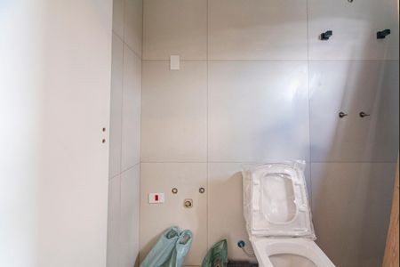 Casa à venda com 110m², 2 quartos e 2 vagas Casa à venda com 110m², 2 quartos e 2 vagasBanheiro do Quarto 1