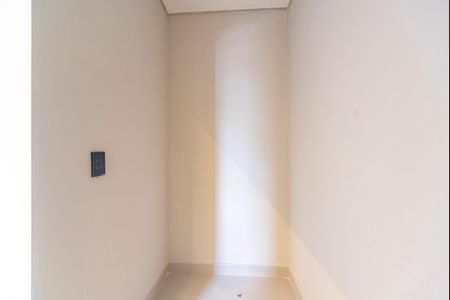 Casa à venda com 110m², 2 quartos e 2 vagas Casa à venda com 110m², 2 quartos e 2 vagasCloset da Suíte 2
